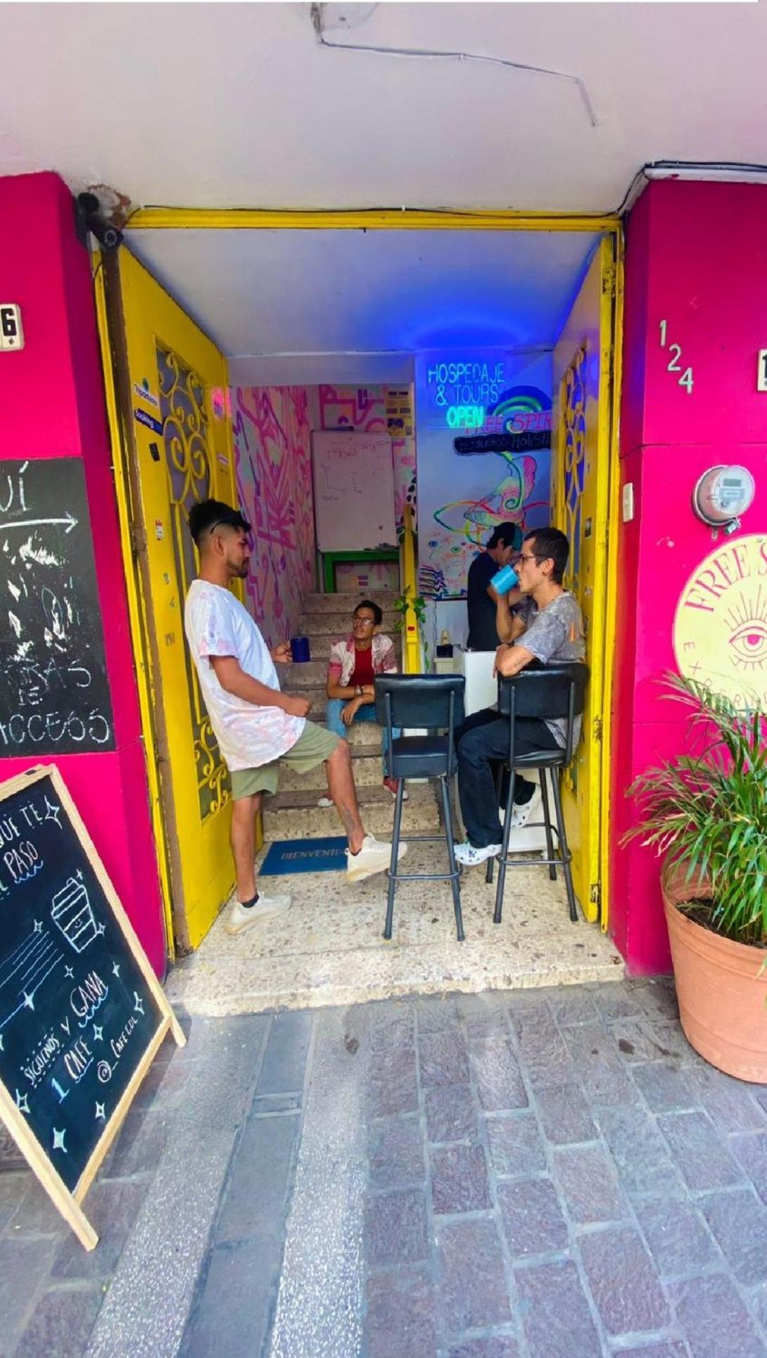 Free Spirit Hostel Guadalajara Exterior foto